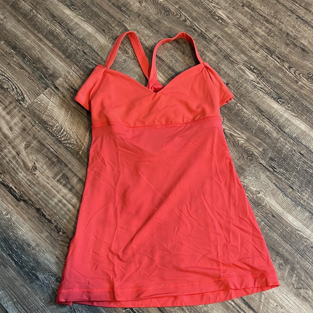 Sz 6 old school lulu top